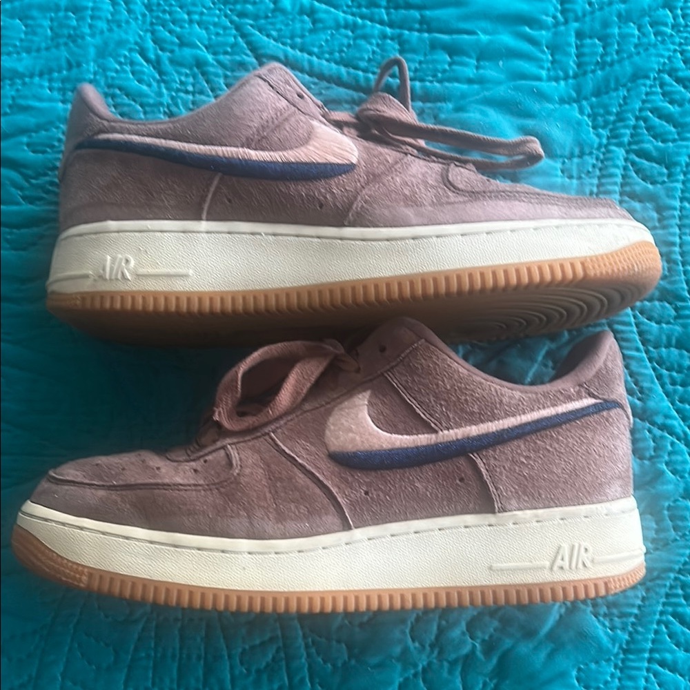 Nike Air Suede Sneakers in Mauve and Blue size 8.5